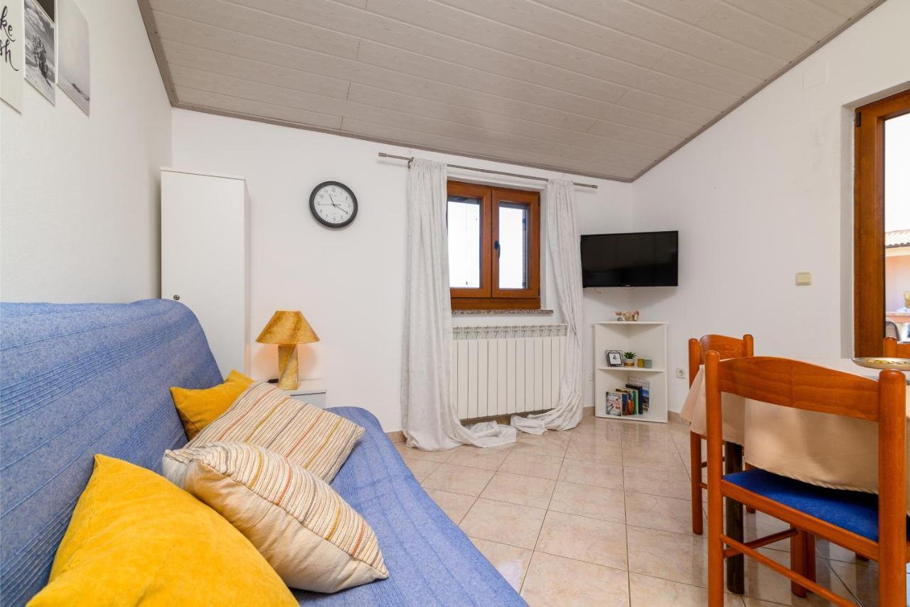 Apartments By The Sea Duga Luka - Prtlog, Labin - 2335 Экстерьер фото